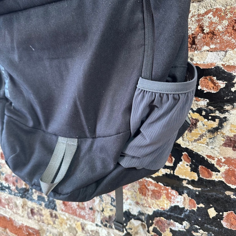 Merrell Black Hiking Backpack Laptop Travel Bag Sternum Strap Multi Pocket - Picture 4 of 8